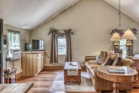 242 Cody Lane Bastrop TX 78602