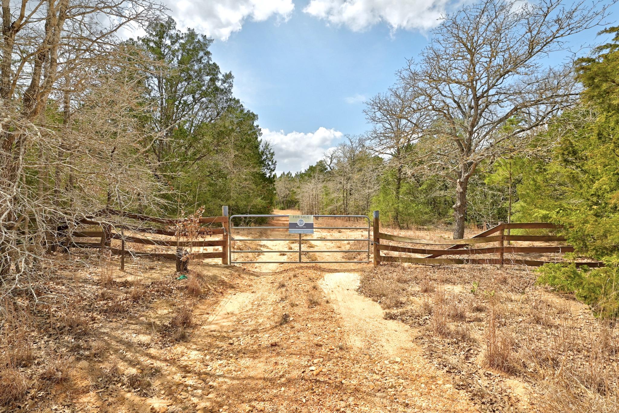 109 Crepe Myrtle Road Bastrop TX 78602