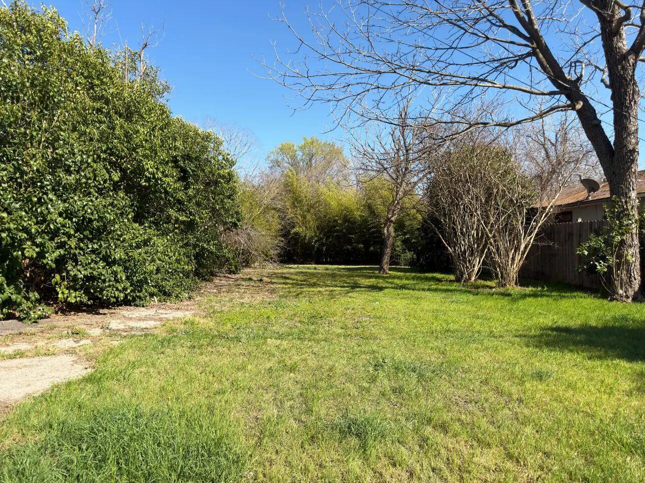 113 Royal Street Taylor TX 76574