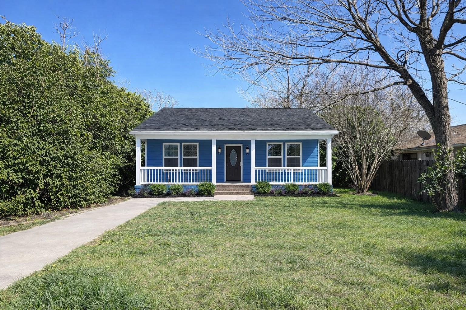 113 Royal Street Taylor TX 76574
