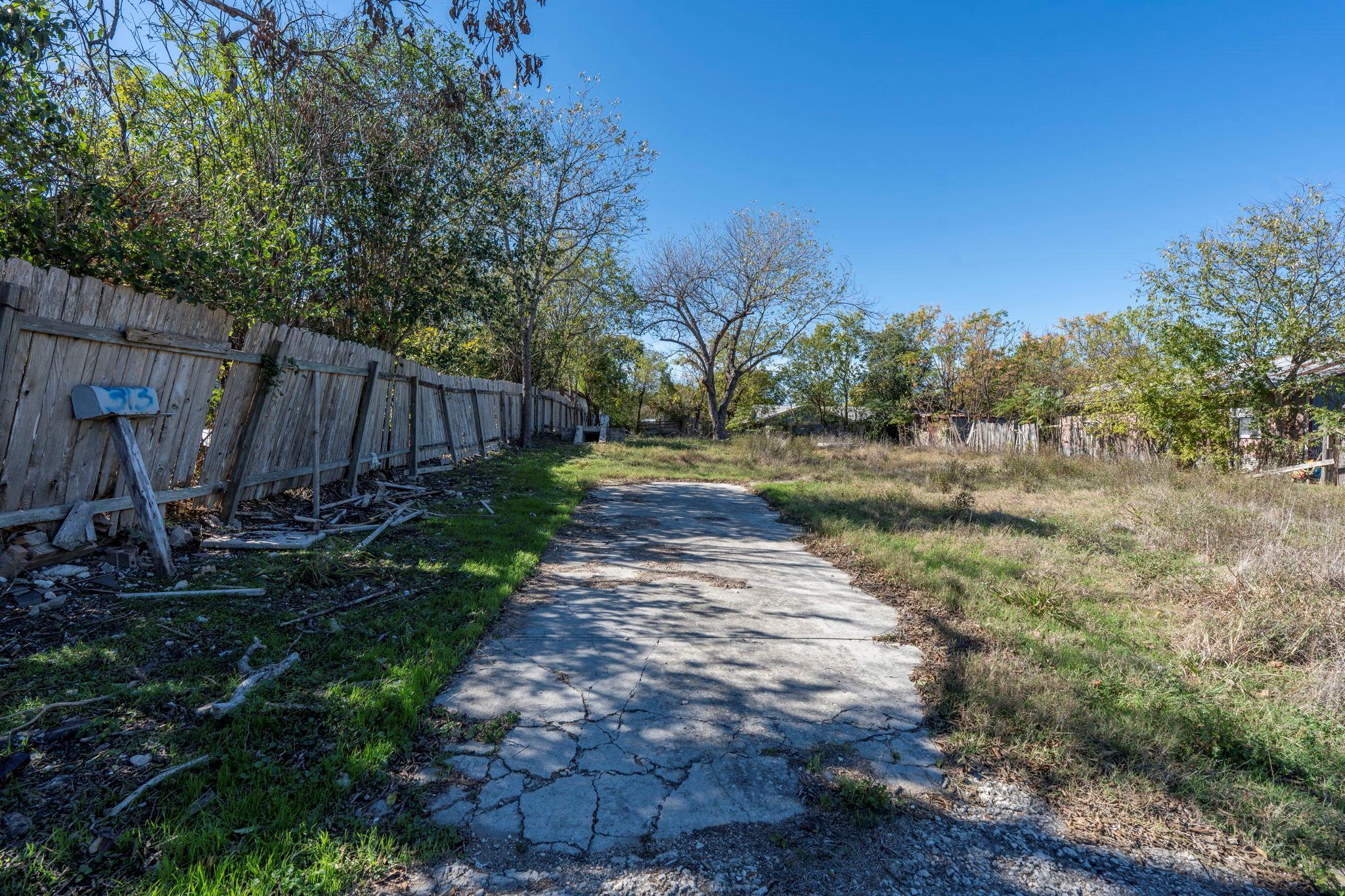 313 N Front Street Kyle TX 78640