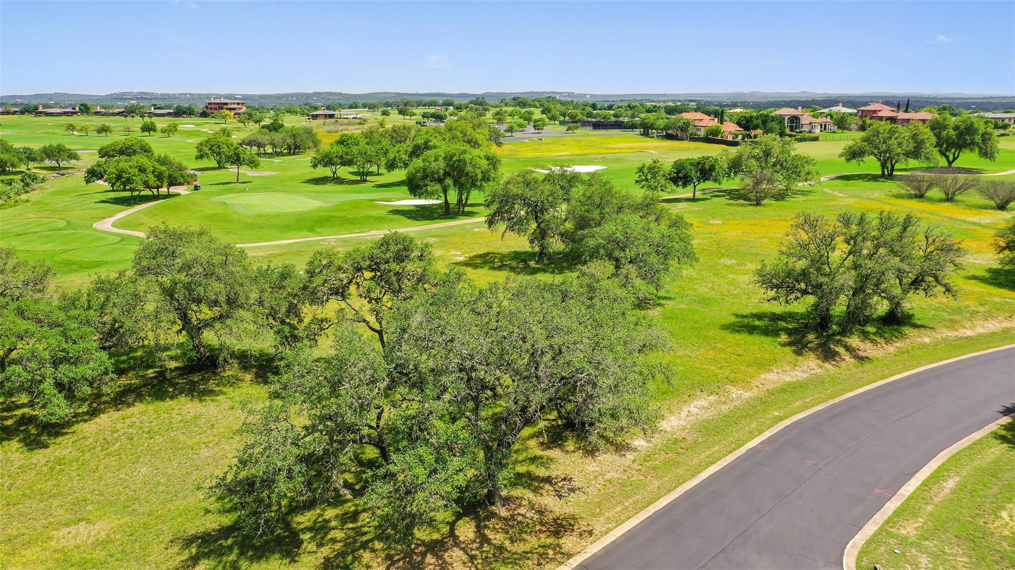 2711 Cliff Point Road Spicewood TX 78669