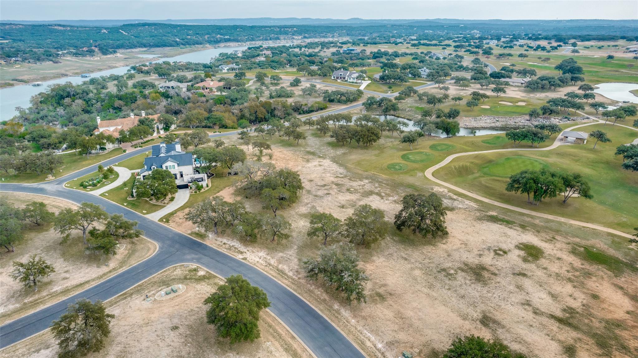 2711 Cliff Point Road Spicewood TX 78669