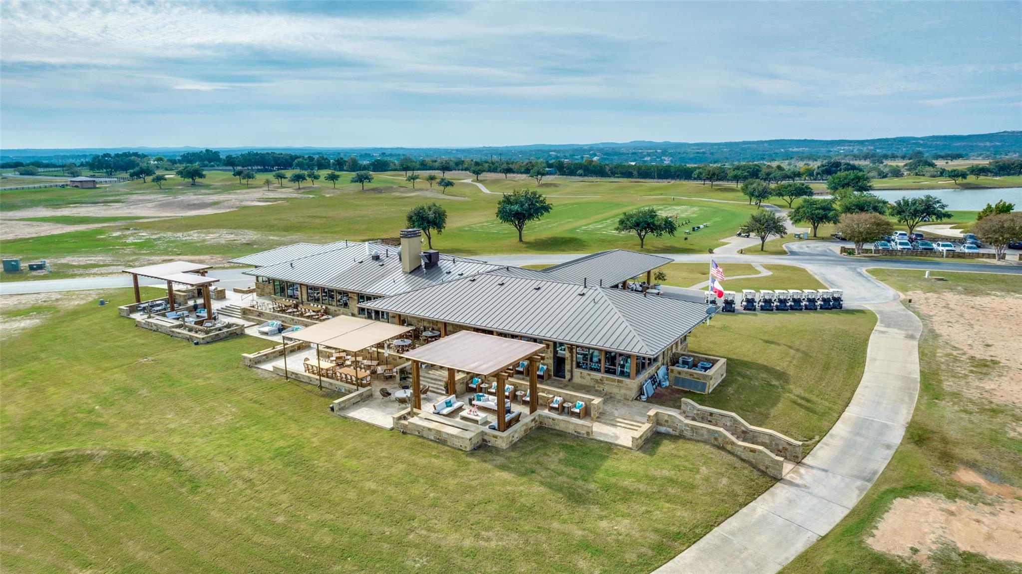2711 Cliff Point Road Spicewood TX 78669