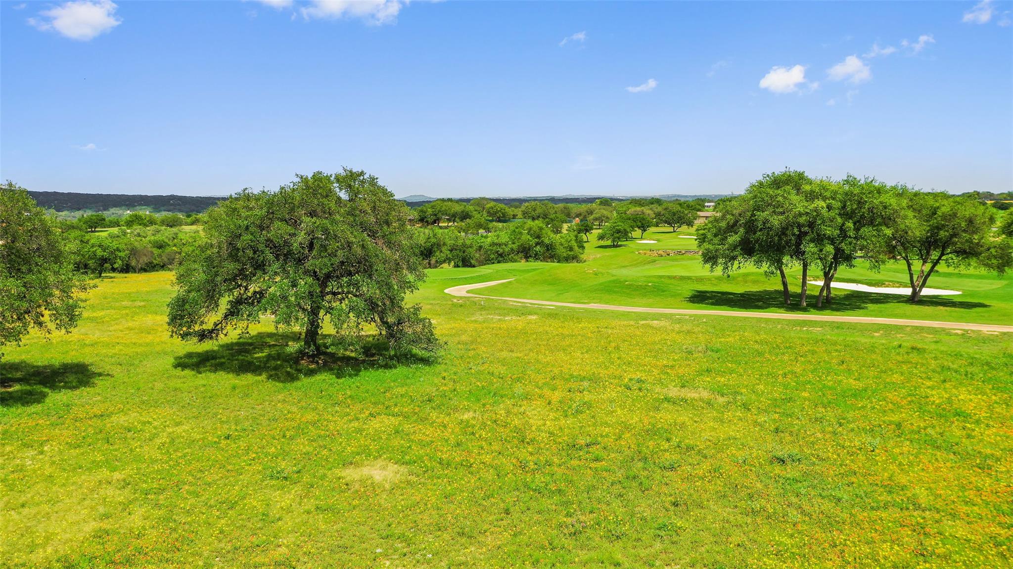 2711 Cliff Point Road Spicewood TX 78669