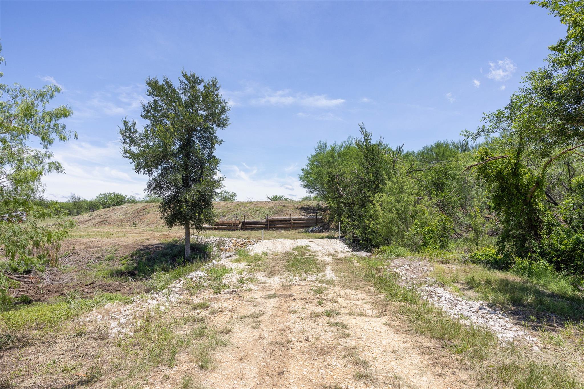 3710 Dry Creek Road Lockhart TX 78644