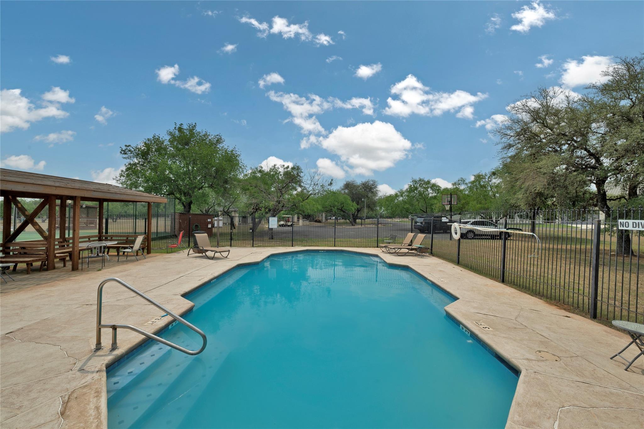 101 Center Cove II Loop Spicewood TX 78669