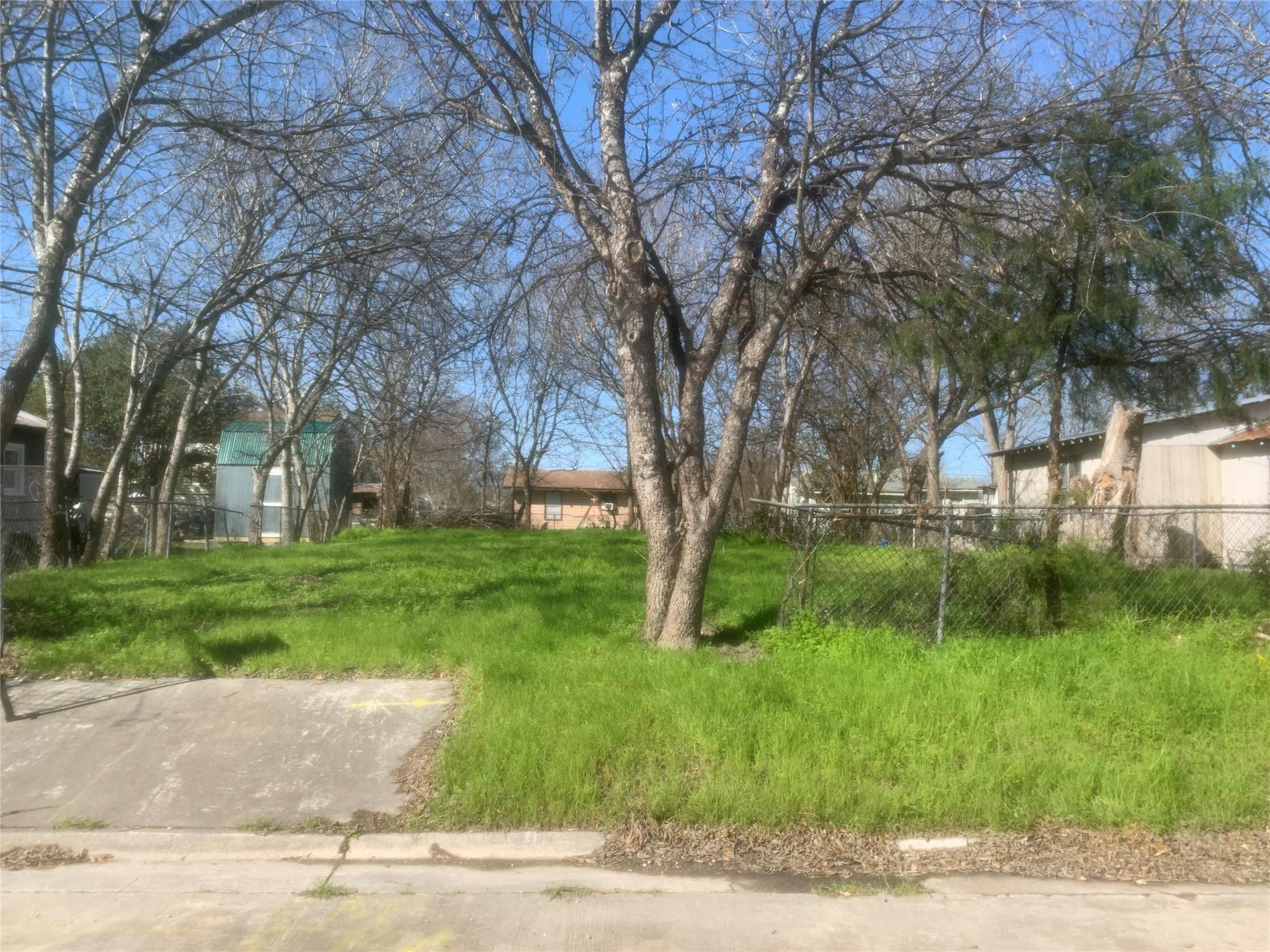 1622 Starcke Street Seguin TX 78155