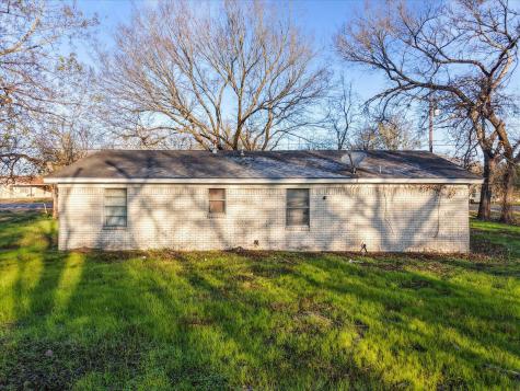 315 S Fm 709 Road E Dawson TX 76639