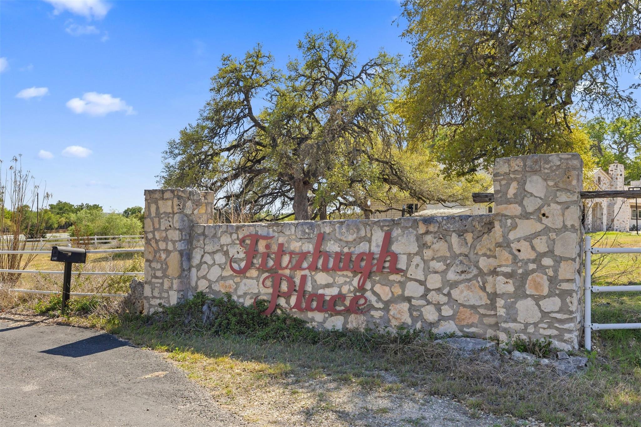15407 Fitzhugh Road Dripping Springs TX 78620
