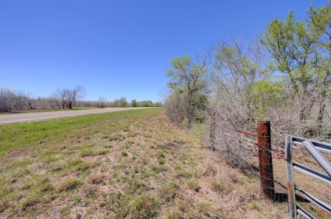 000 Fm 2814 Waelder TX 78959