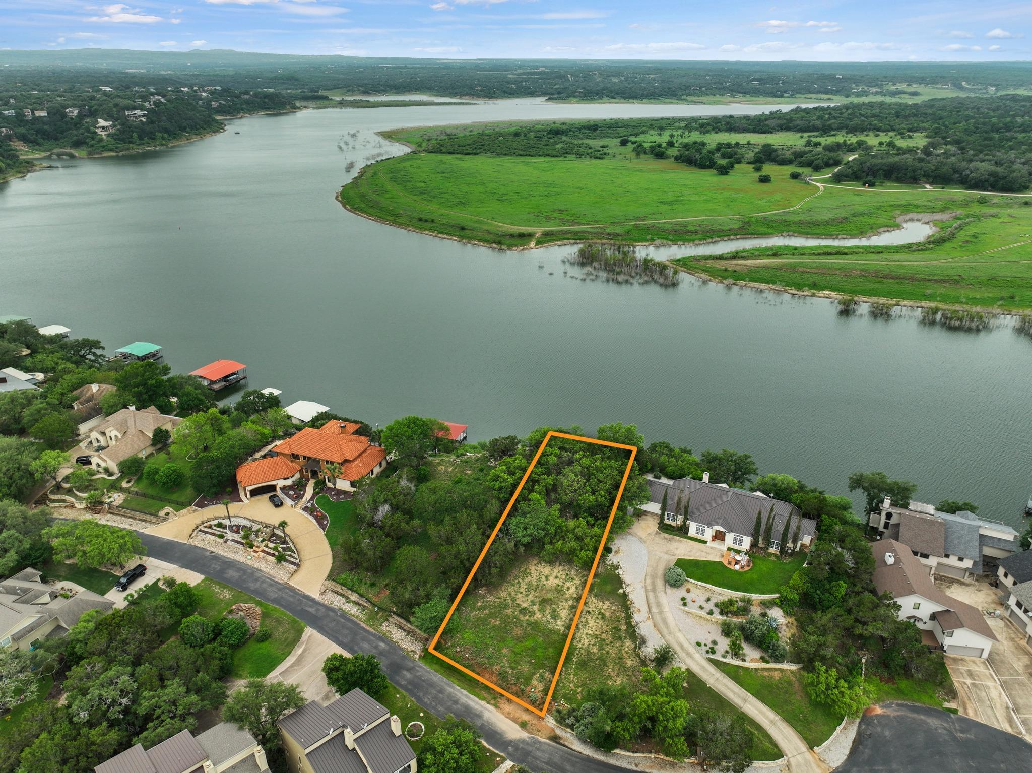 343 Harbor Drive Spicewood TX 78669