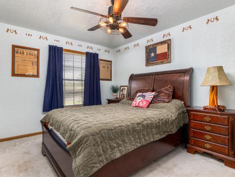 1045 Private Road 7005 Lexington TX 78947