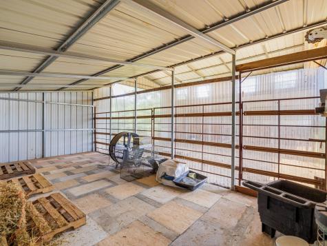 1045 Private Road 7005 Lexington TX 78947