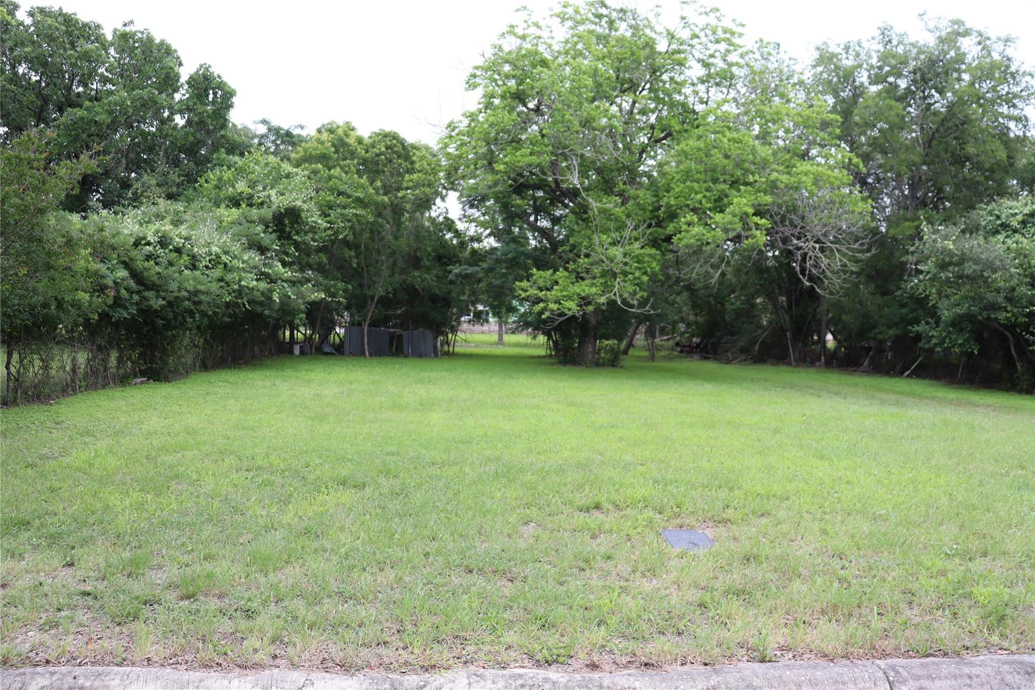 1006 Johnson Street Lockhart TX 78644