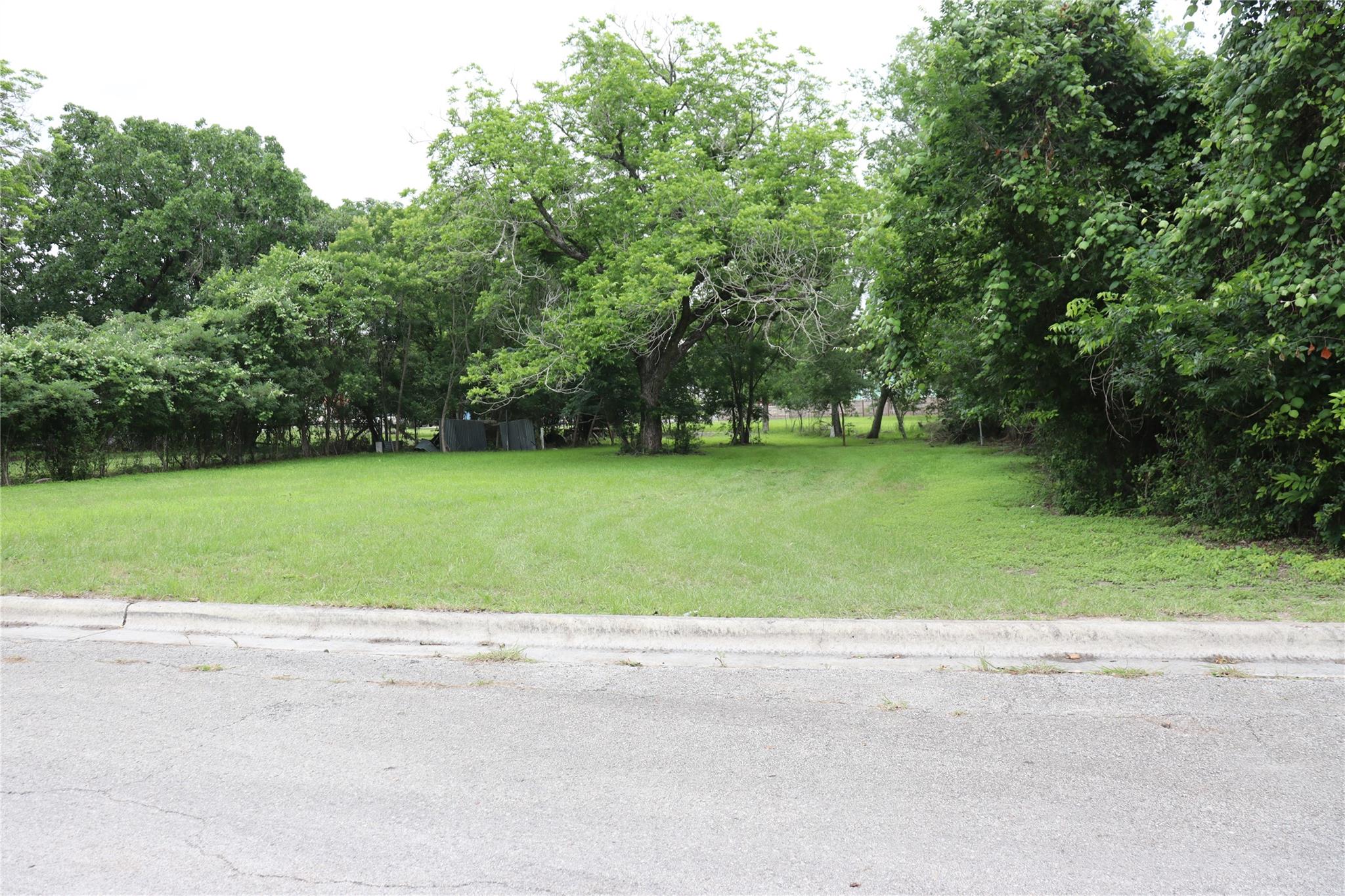 1006 Johnson Street Lockhart TX 78644
