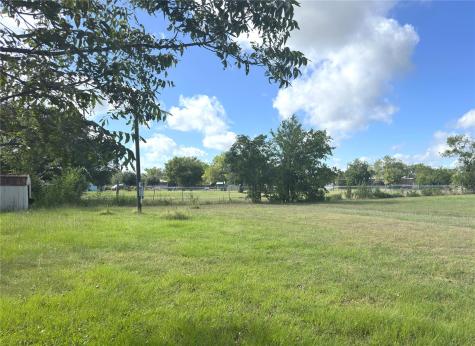 1112 Old Nails Creek Road Giddings TX 78942