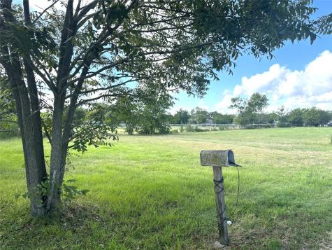 1112 Old Nails Creek Road Giddings TX 78942