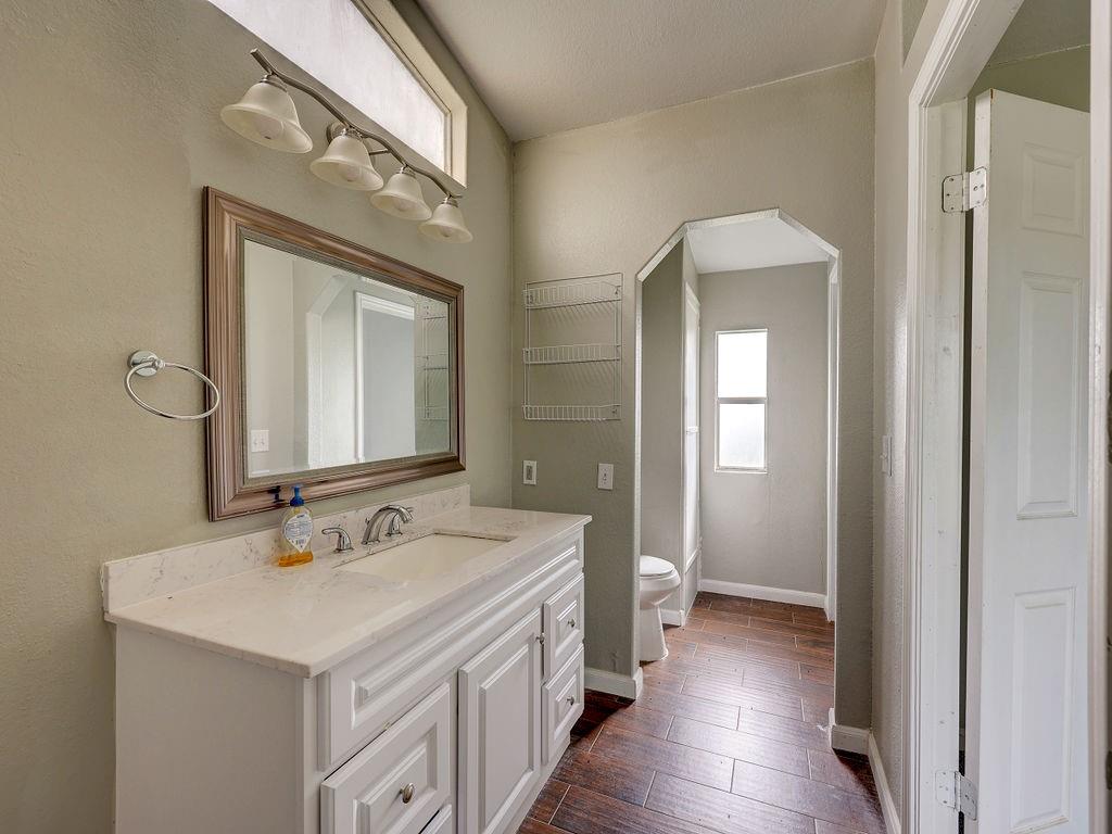 599 Rocky Ridge Lane Luling TX 78648