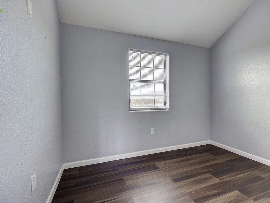 599 Rocky Ridge Lane Luling TX 78648