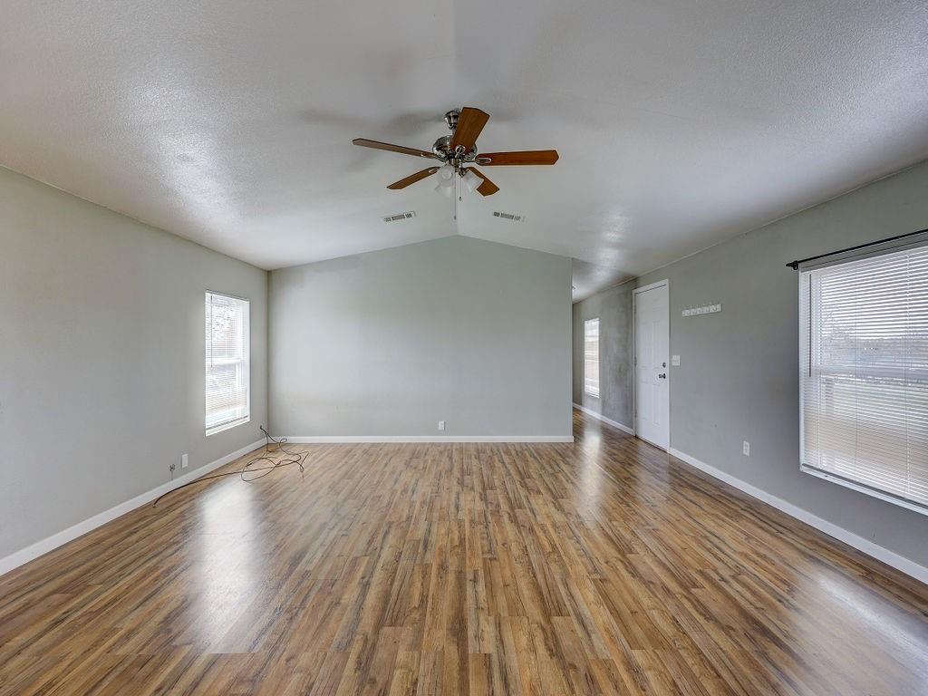599 Rocky Ridge Lane Luling TX 78648