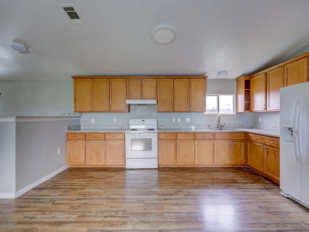 599 Rocky Ridge Lane Luling TX 78648