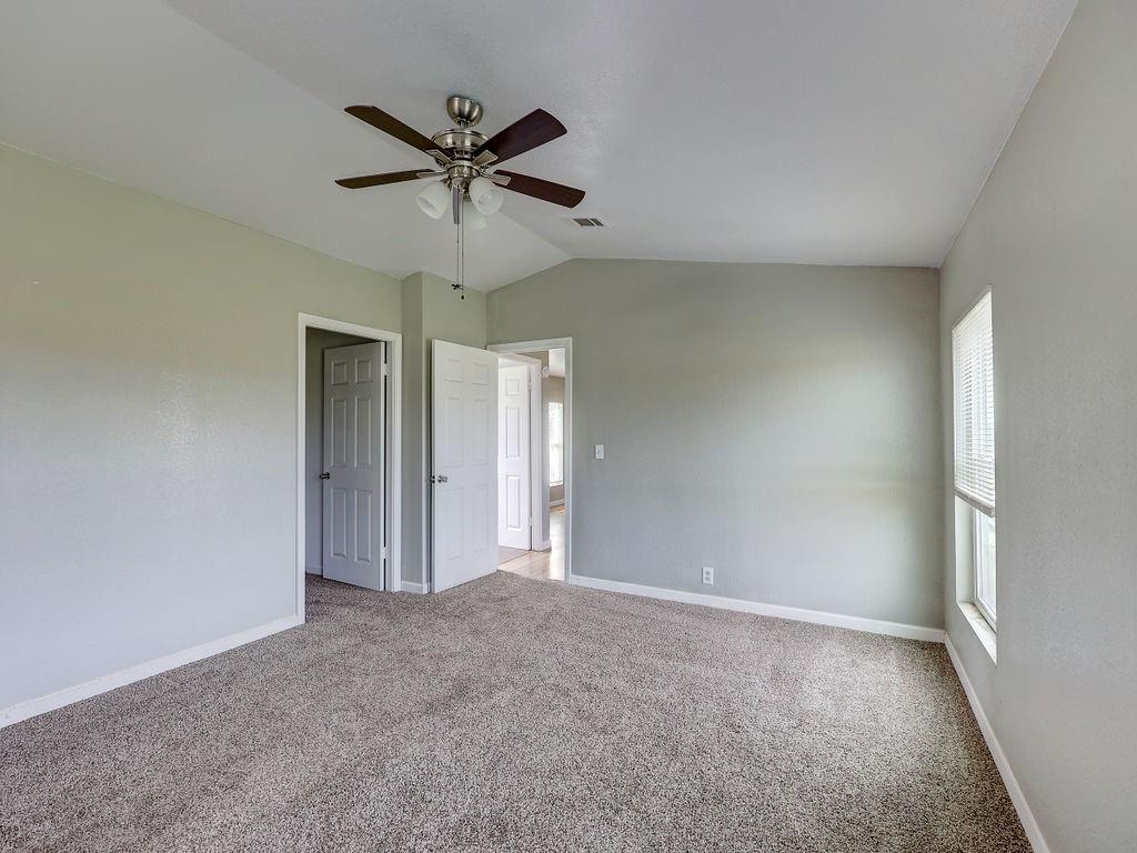 599 Rocky Ridge Lane Luling TX 78648