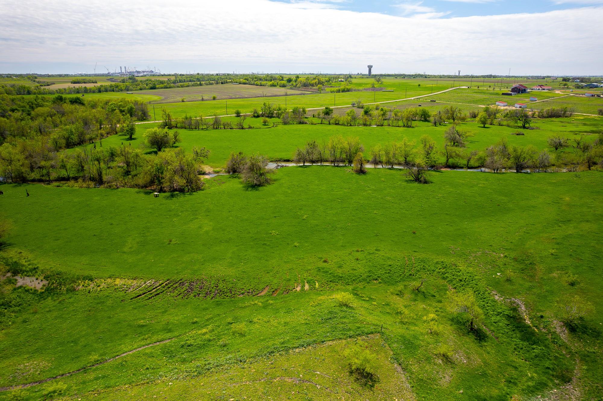 901 County Road 398 Taylor TX 76574