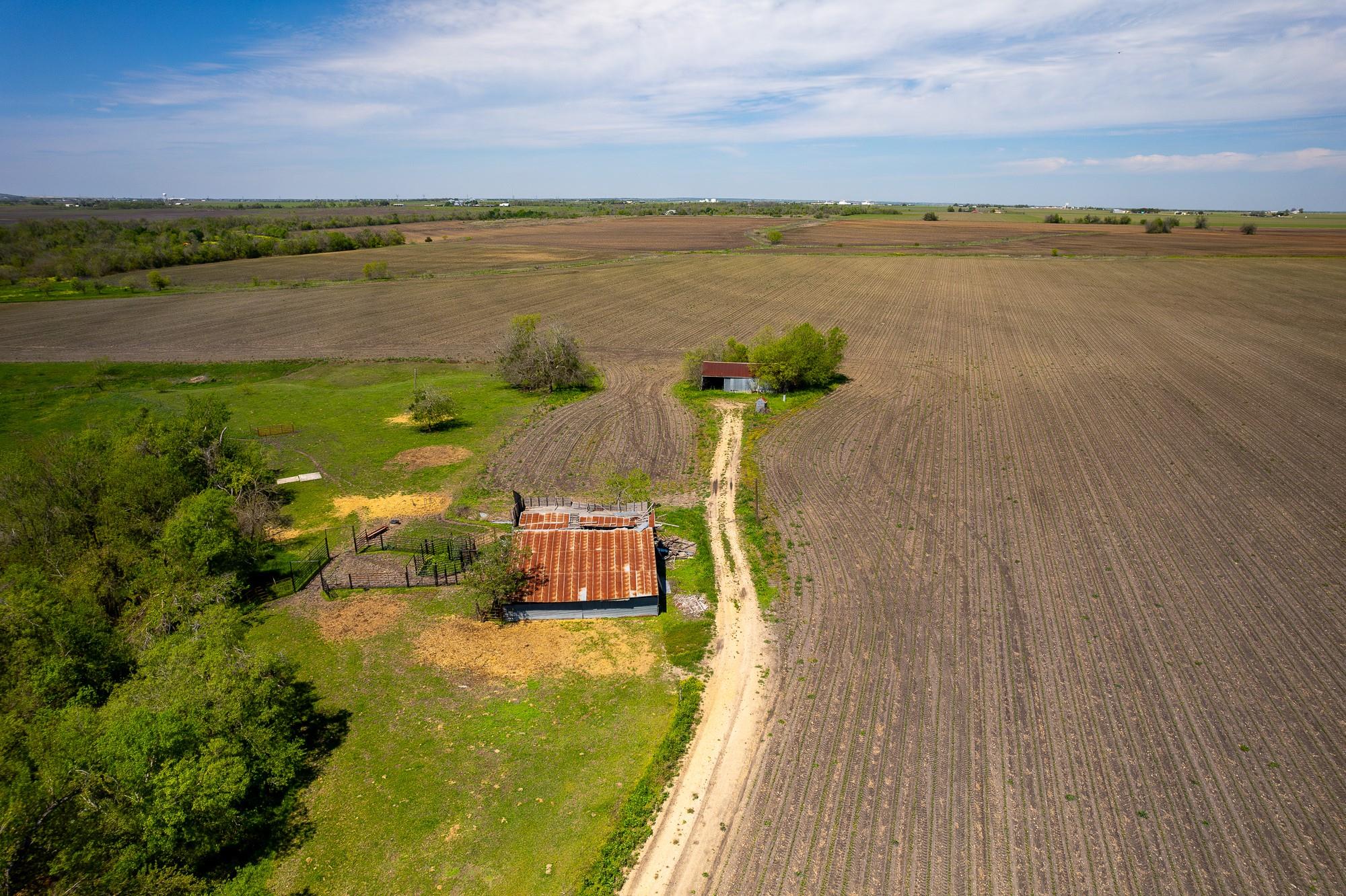 901 County Road 398 Taylor TX 76574