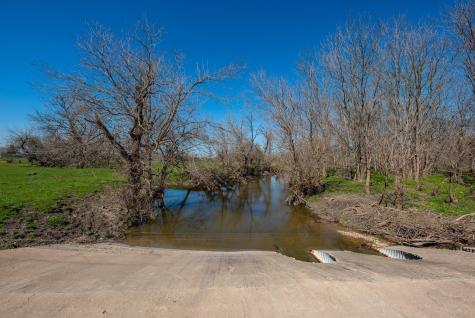 901 County Road 398 Taylor TX 76574