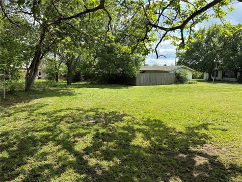 106 N 6th Street Thorndale TX 76577