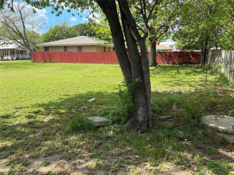 106 N 6th Street Thorndale TX 76577