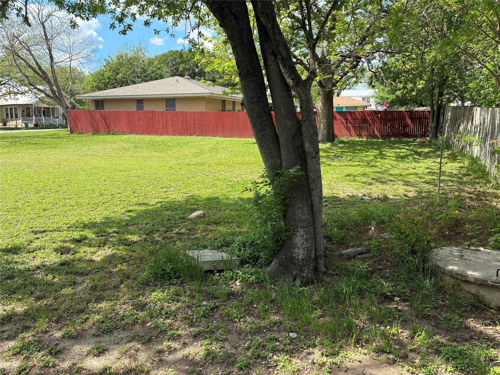 106 N 6th Street Thorndale TX 76577