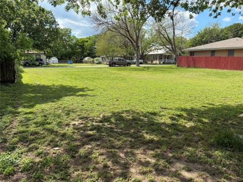 106 N 6th Street Thorndale TX 76577