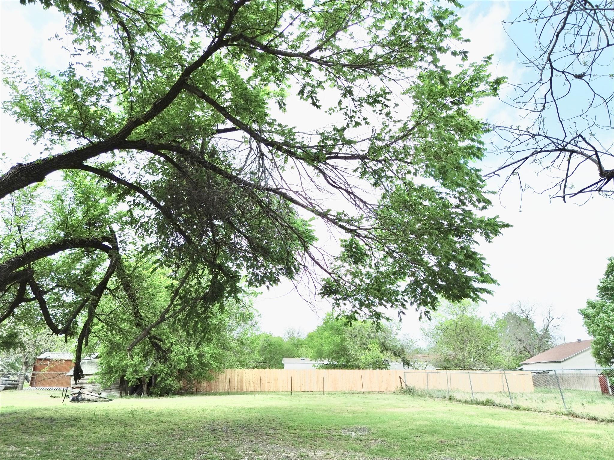 303 E Wolf Street Granger TX 76530