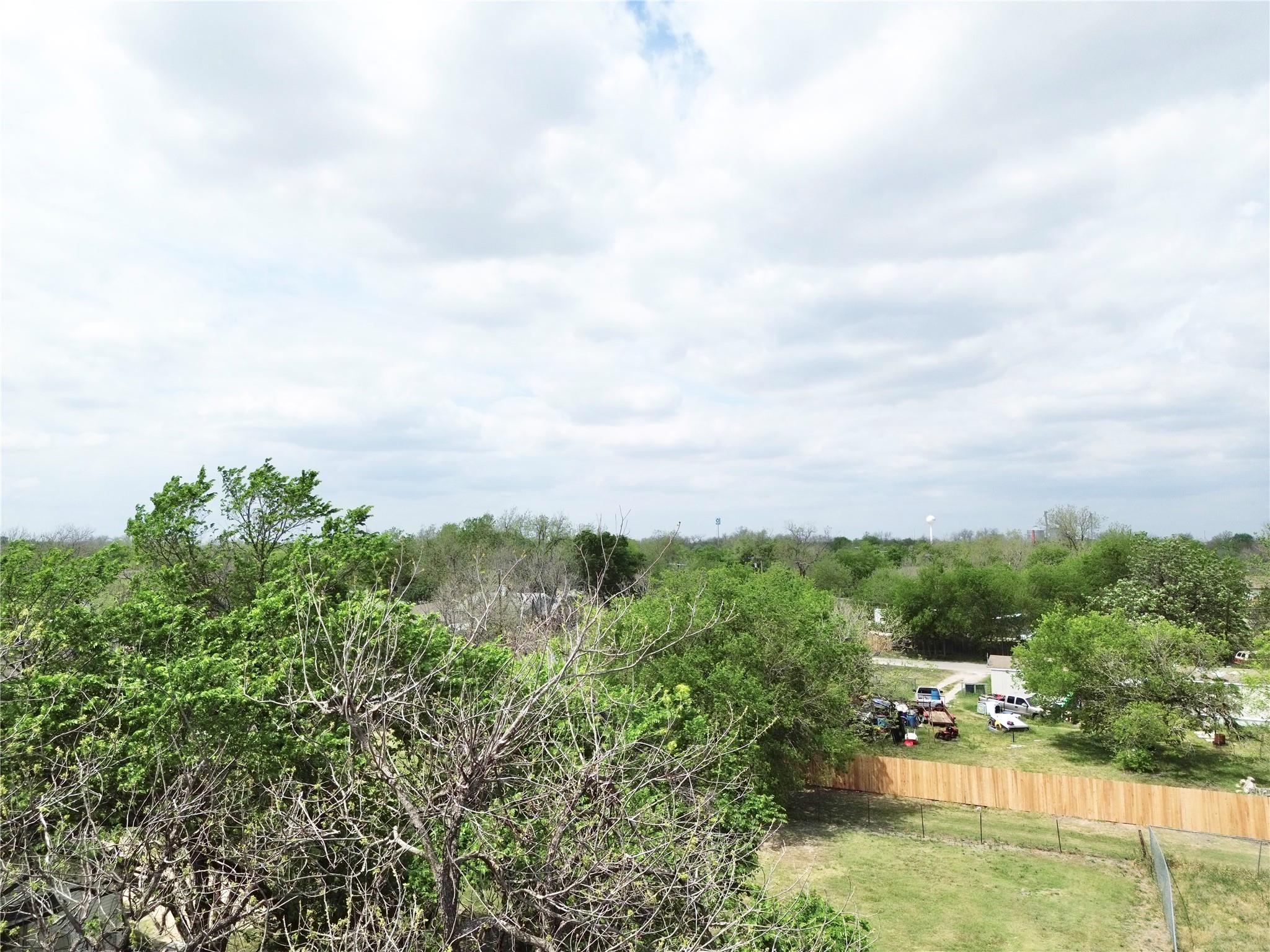303 E Wolf Street Granger TX 76530