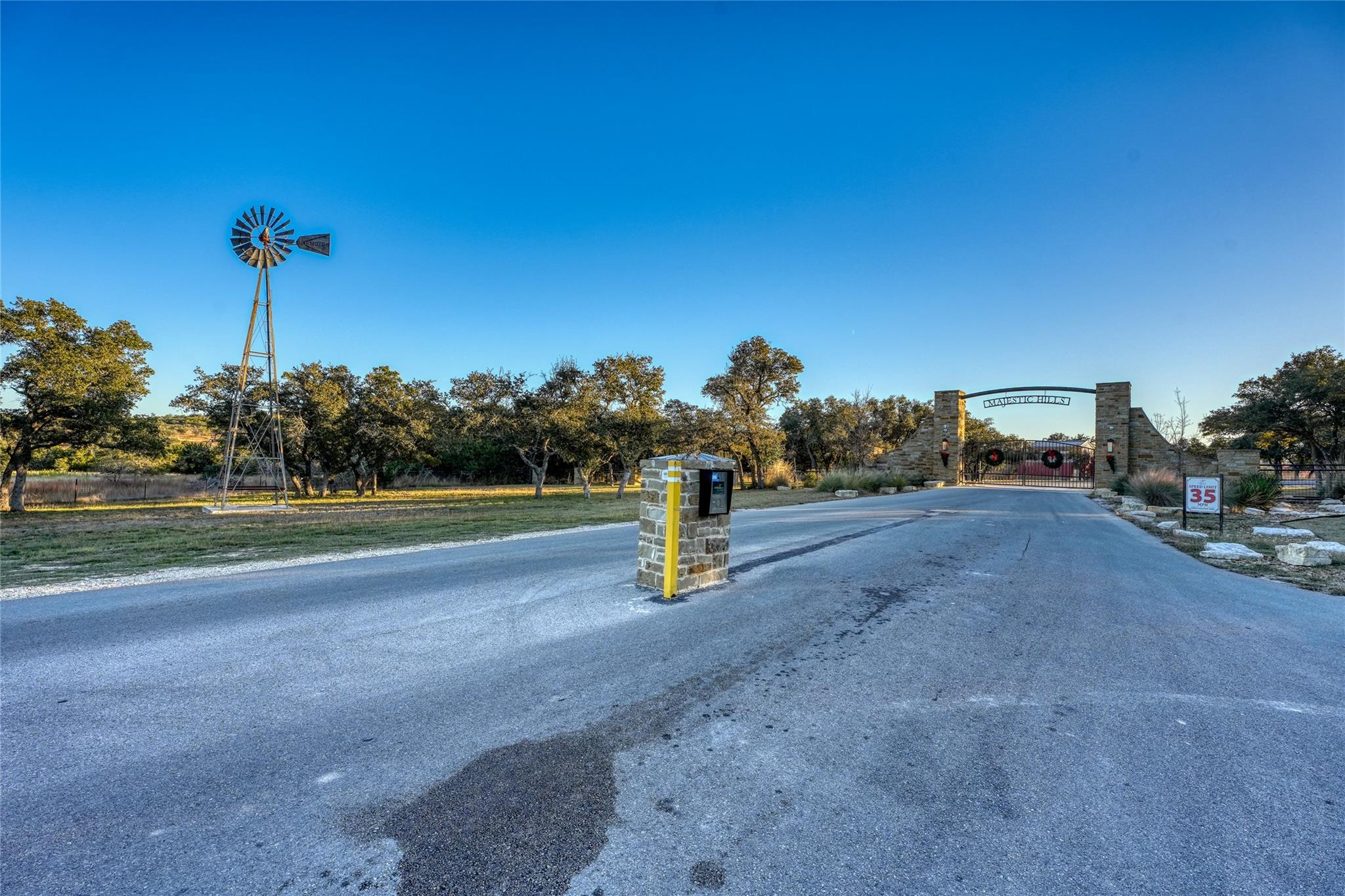 137 Falling Oak Drive Blanco TX 78606