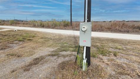 631 County Road 5715 Natalia TX 78059