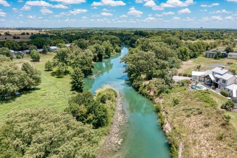 108 River Lakes Lane Martindale TX 78655