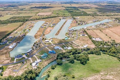 108 River Lakes Lane Martindale TX 78655