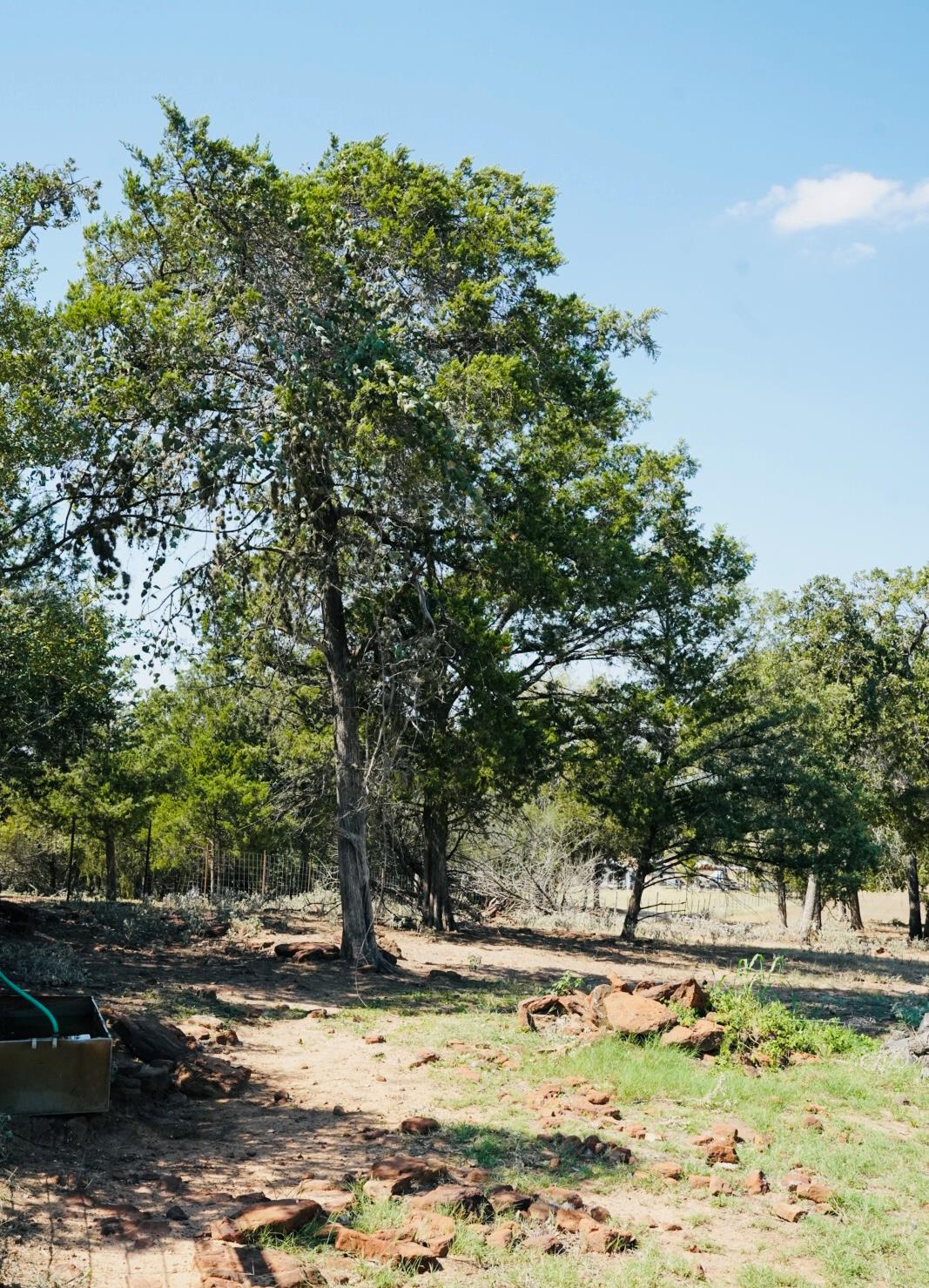 640 County Road 475 Road Luling TX 78648