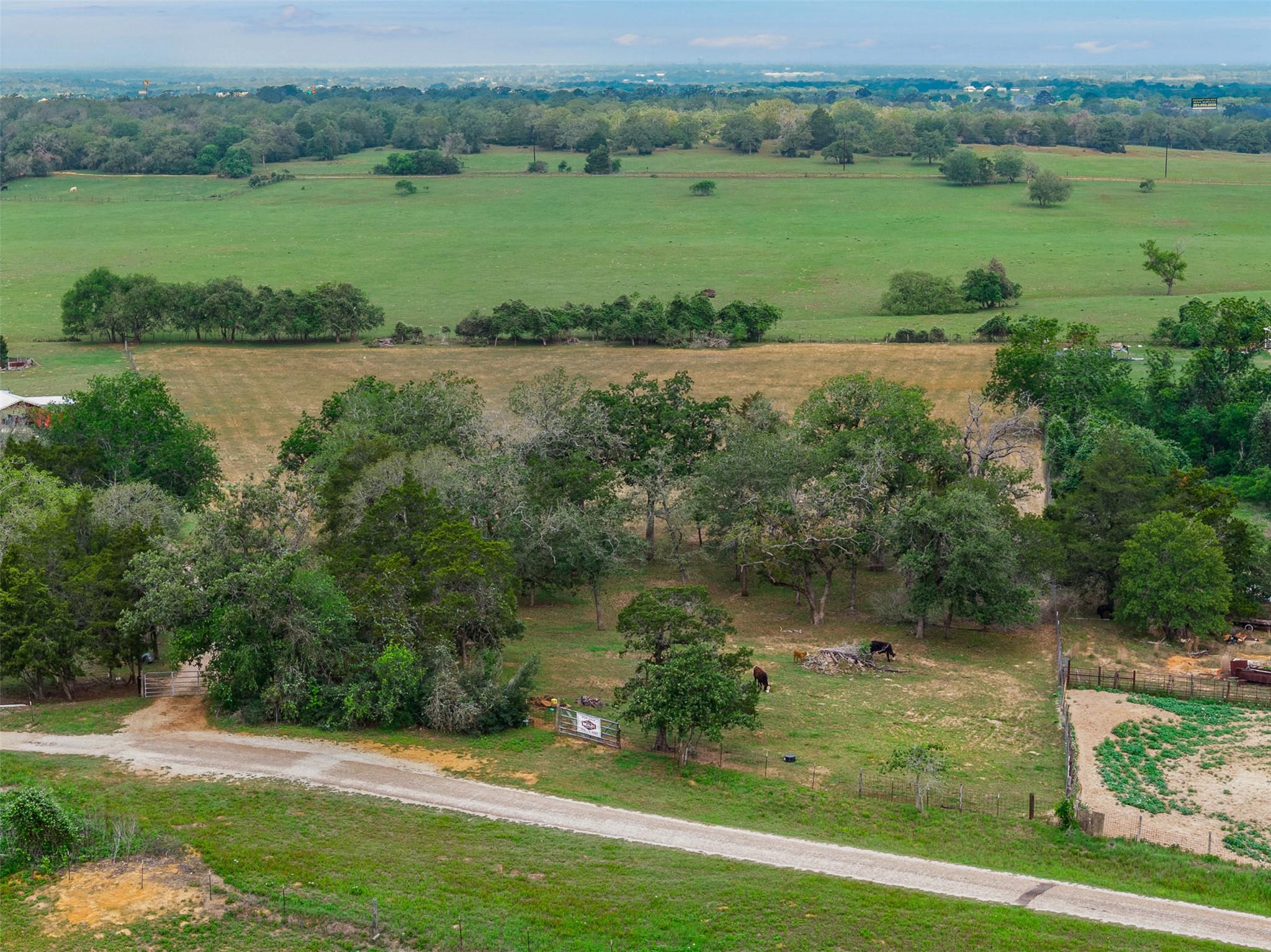 640 County Road 475 Road Luling TX 78648