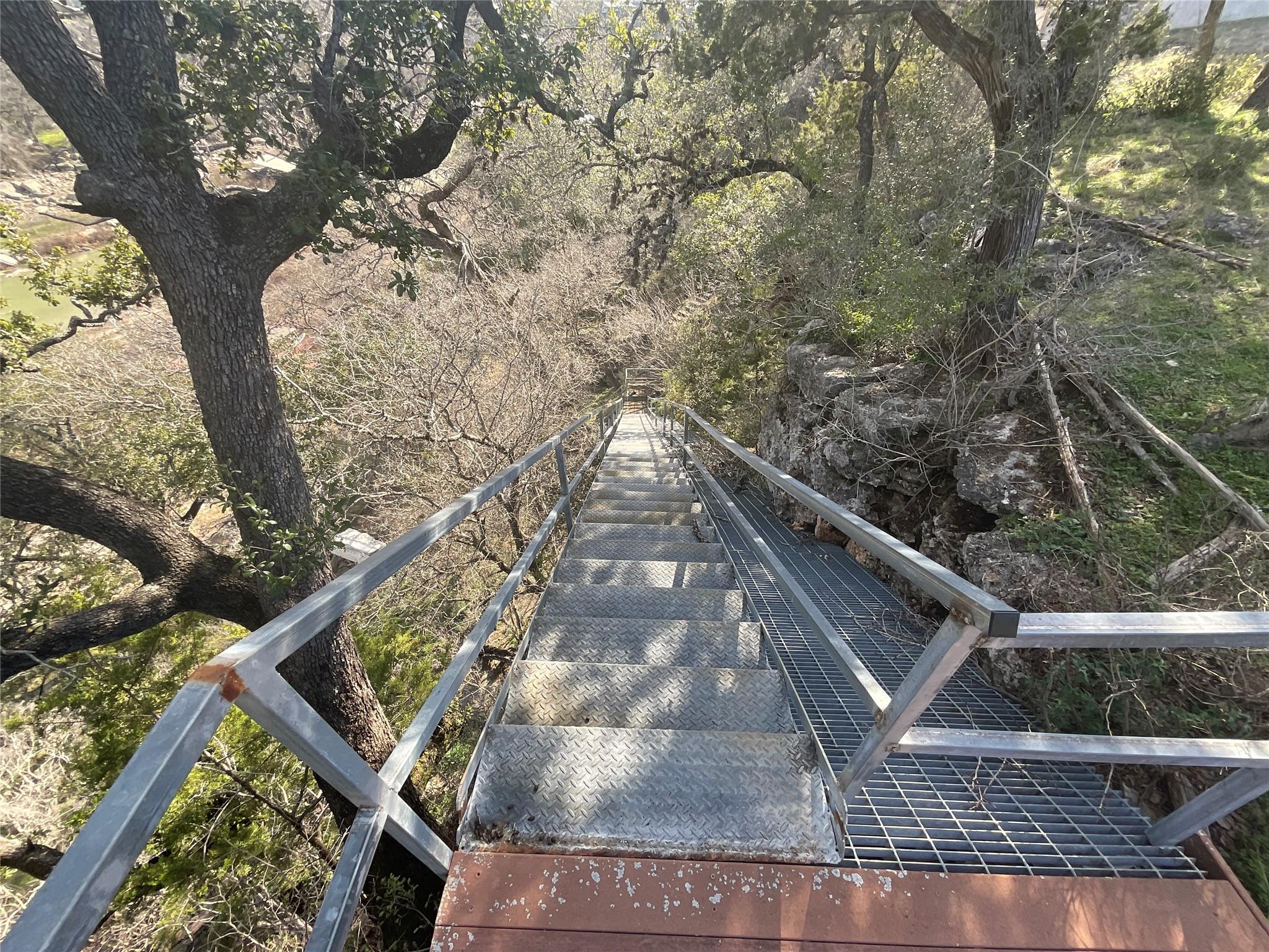 1909 Performer Road Spicewood TX 78669