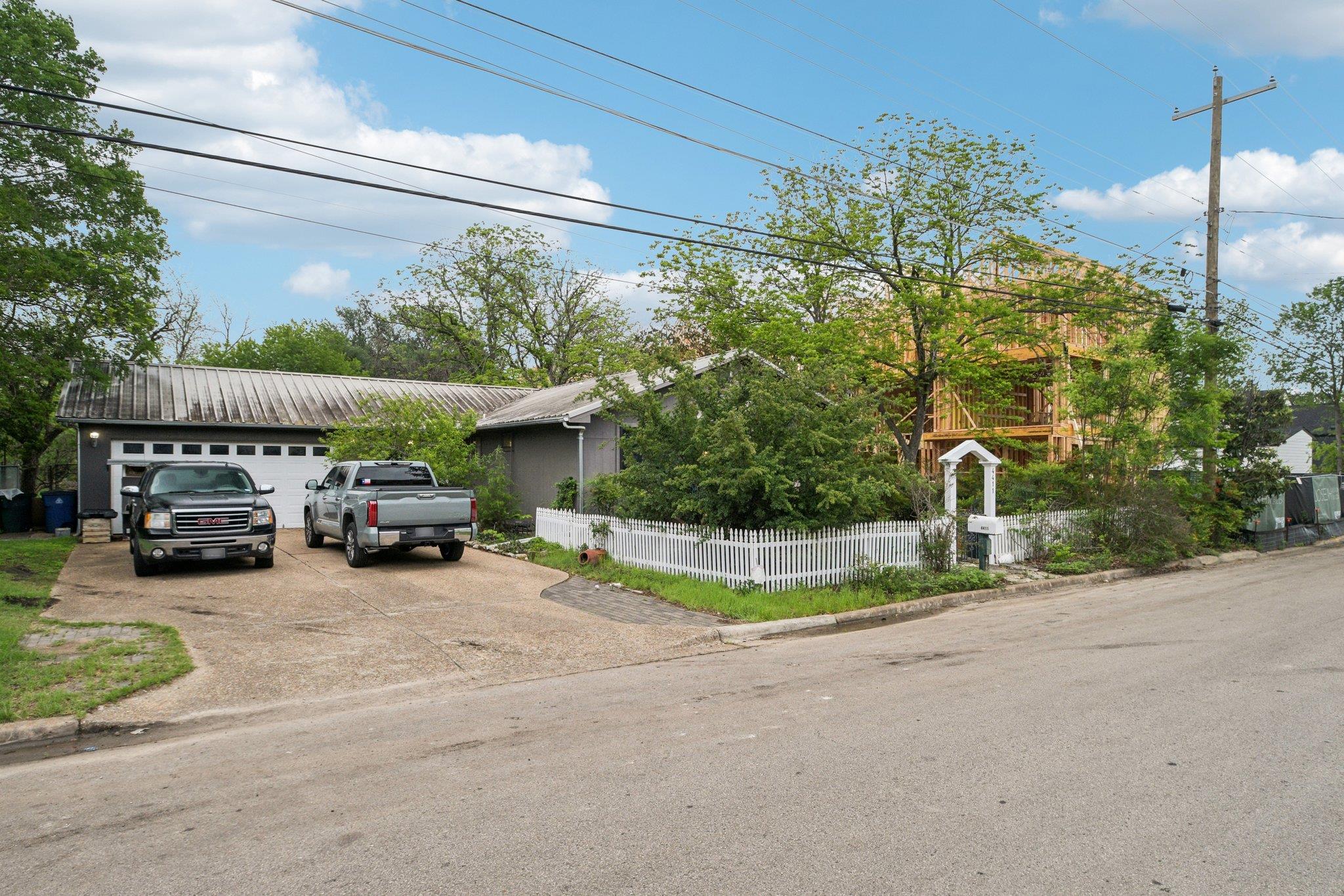 4411 Banister Lane Austin TX 78745
