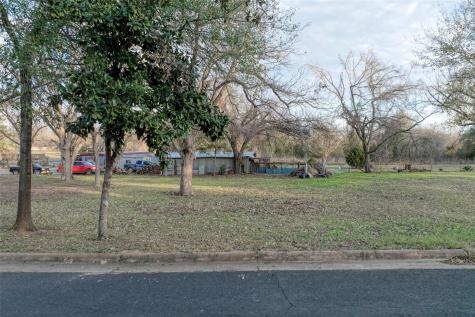 Lot 2 E Alamo Street Elgin TX 78621