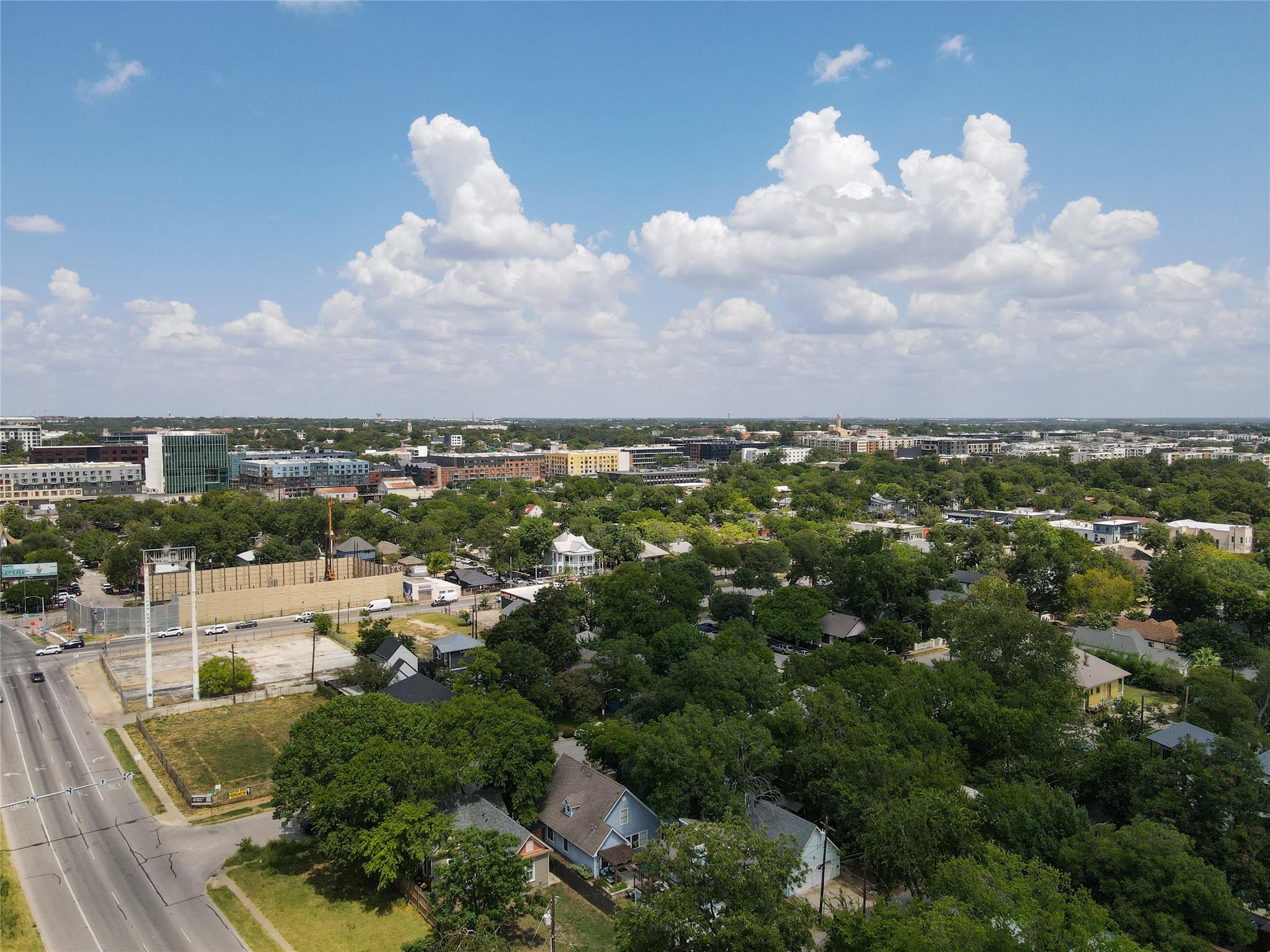 900 & 806 Willow Street Austin TX 78702