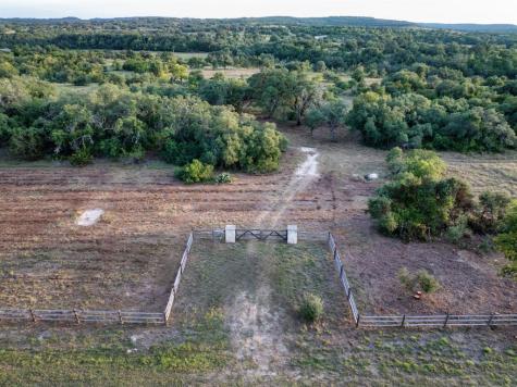 7275 Creek Road Dripping Springs TX 78620