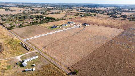 102 Country View Lane Schulenburg TX 78956