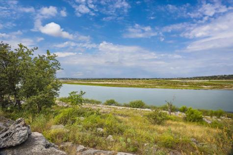 742 Park Shores Canyon Lake TX 78133