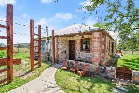 525 Pace Bend Road N Spicewood TX 78669